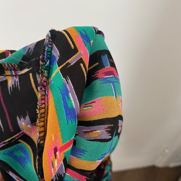Vintage Regina Porter Blouse – Bold Abstract Print – 80s Style – Size M - Picture 4 of 5